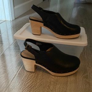 Ann Loft clogs, black, size 7.50, never been worn.